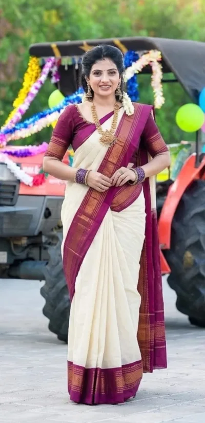 Korvai Border Silk Cotton Saree with Chit Line Pallu
